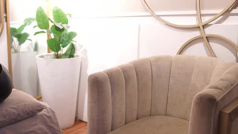 Ariaa online show from 11/28/25, 01:03