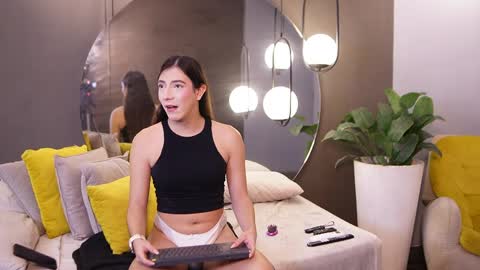 Snapshot of ariaa_isabell chatting on 04/14/26, 06:58 Ariaa online show from 04/14/26, 06:58
