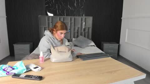 Snapshot of ariablakee chatting on 01/18/26, 11:36 Aria Blacke online show from 01/18/26, 11:36