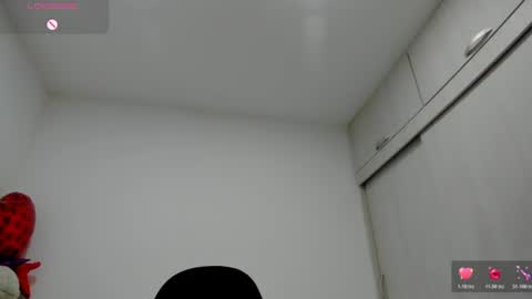 ariacoral online show from 06/19/26, 03:27