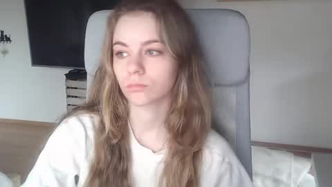 Snapshot of ariacreazy chatting on 03/01/26, 08:27 AriaCreazy online show from 03/01/26, 08:27