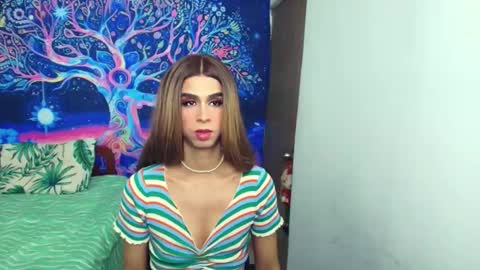 Snapshot of ariadna_dudamel chatting on 12/19/25, 05:25 ariadna_dudamel online show from 12/19/25, 05:25