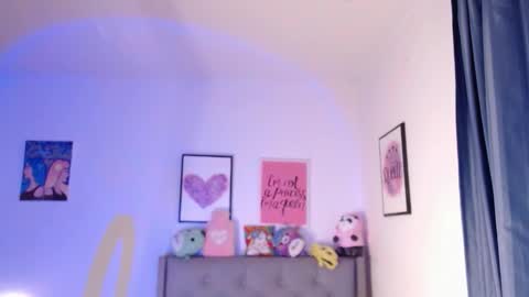 Snapshot of ariadna_martin chatting on 03/26/26, 02:06 Ari online show from 03/26/26, 02:06