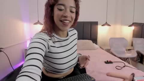 Ariadna online show from 11/16/25, 03:45