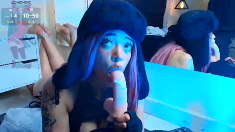 Snapshot of ariadnaaa_ chatting on 06/18/26, 09:14 Ariadna online show from 06/18/26, 09:14