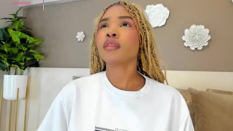 Aria Foster online show from 02/08/26, 03:43