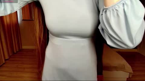 Snapshot of ariagrays chatting on 01/14/26, 07:25 AriaGray online show from 01/14/26, 07:25