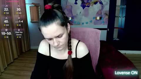 Snapshot of ariagrays chatting on 02/16/26, 01:29 AriaGray online show from 02/16/26, 01:29