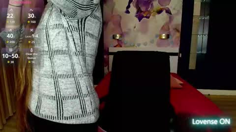 Snapshot of ariagrays chatting on 02/28/26, 07:53 AriaGray online show from 02/28/26, 07:53