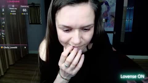 Snapshot of ariagrays chatting on 03/05/26, 06:59 AriaGray online show from 03/05/26, 06:59