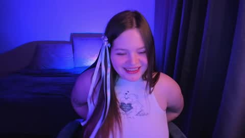 Snapshot of arialane_ chatting on 09/20/25, 05:25 Aria online show from 09/20/25, 05:25