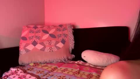 Aria Mariz online show from 10/07/25, 11:13