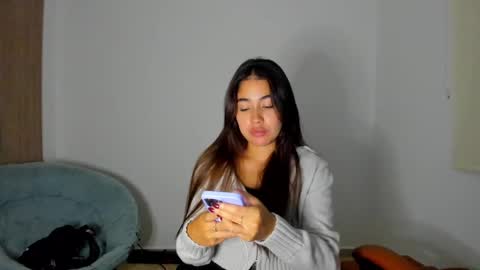 Snapshot of ariamontgomeryyy chatting on 02/19/25, 08:22 Aria Montgomery online show from 02/19/25, 08:22