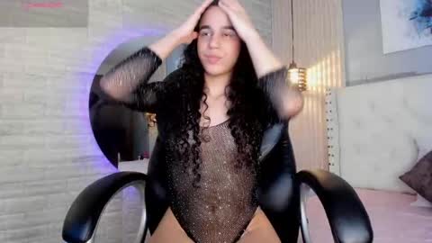 Snapshot of ariana__rosse chatting on 04/13/26, 03:34 Ari online show from 04/13/26, 03:34