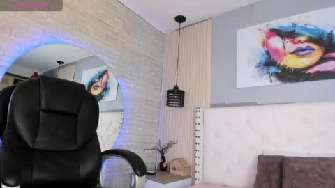 Snapshot of ariana__rosse chatting on 04/18/26, 03:10 Ari online show from 04/18/26, 03:10