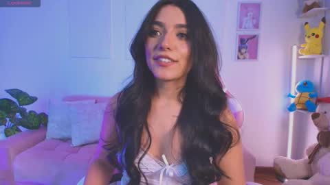 Snapshot of ariana_bae_ chatting on 09/17/25, 12:40 online show from 09/17/25, 12:40