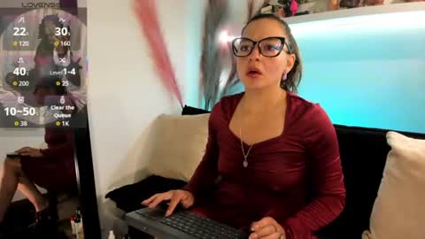 Snapshot of ariana_blonde_ chatting on 07/28/26, 12:23 Ariana blonde online show from 07/28/26, 12:23