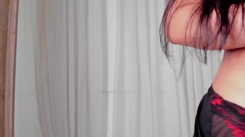 Snapshot of ariana_ceballos chatting on 12/31/24, 06:57 ARIANA online show from 12/31/24, 06:57