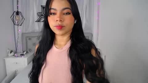 Snapshot of ariana_ceballos chatting on 02/23/25, 12:27 ARIANA online show from 02/23/25, 12:27