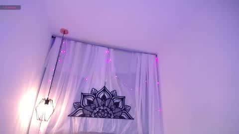 Snapshot of ariana_ceballos chatting on 03/10/25, 07:29 ARIANA online show from 03/10/25, 07:29