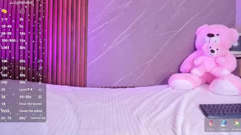 Ariana online show from 09/16/25, 12:28