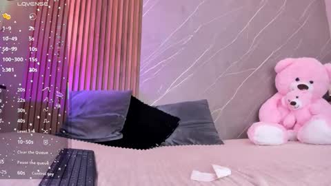 Ariana online show from 10/18/25, 12:39