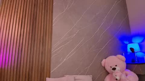 Ariana online show from 05/19/26, 12:00