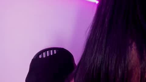 Ariana online show from 02/11/25, 05:16