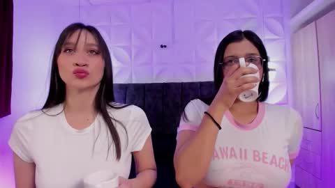 ariana_michel_ online show from 11/18/25, 07:18