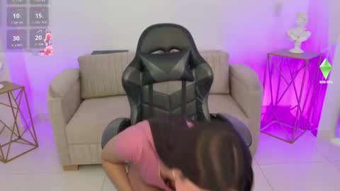 Ariana online show from 01/14/26, 02:01