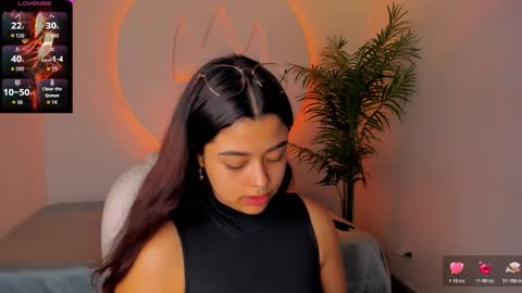 Ariana  online show from 12/04/25, 12:25