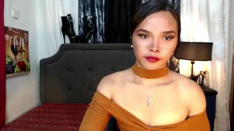 Snapshot of ariana_queen_hugecock69 chatting on 12/17/25, 12:05 Arian online show from 12/17/25, 12:05