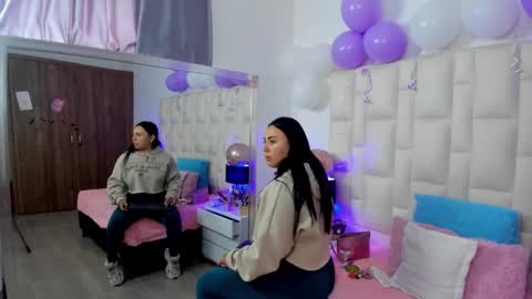 Snapshot of ariana_rouse_ chatting on 11/07/25, 03:56 ariana online show from 11/07/25, 03:56