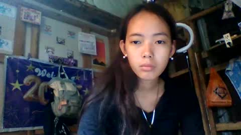 Snapshot of ariana_sweet25 chatting on 12/23/25, 06:11 ariana_sweet25 online show from 12/23/25, 06:11