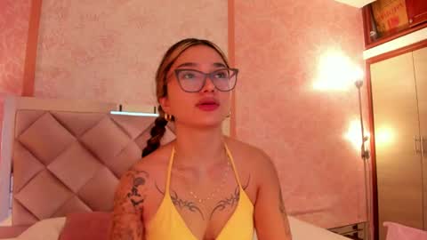 Ari online show from 10/17/25, 03:10