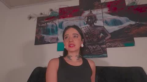 Snapshot of ariana_whitee chatting on 02/21/26, 11:44 ariana_whitee online show from 02/21/26, 11:44