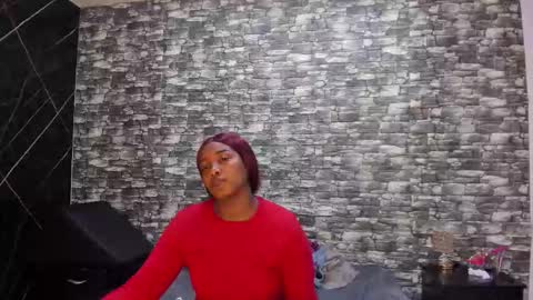 Ariana online show from 11/29/25, 12:08