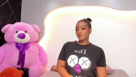 Snapshot of arianaablack chatting on 06/20/26, 12:41 Ariana online show from 06/20/26, 12:41