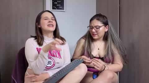 Snapshot of arianablake_11 chatting on 03/12/26, 12:06 Ariana online show from 03/12/26, 12:06