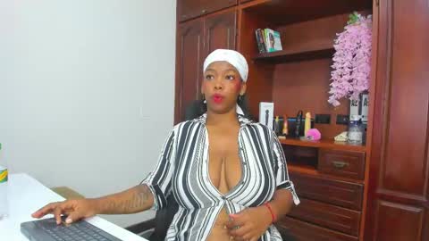 Andrea online show from 09/19/25, 08:31