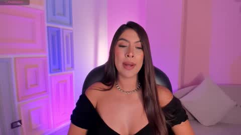 Ariana Dumont online show from 09/11/25, 11:43