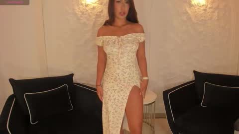 Ariana Dumont online show from 11/10/25, 12:04