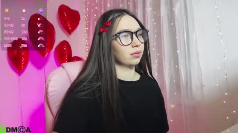 Snapshot of arianahot777 chatting on 02/17/25, 07:31 arianahot777 online show from 02/17/25, 07:31