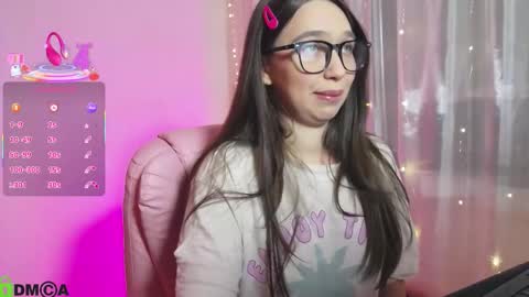 Snapshot of arianahot777 chatting on 09/20/25, 11:06 arianahot777 online show from 09/20/25, 11:06