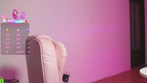 Snapshot of arianahot777 chatting on 12/22/25, 09:56 arianahot777 online show from 12/22/25, 09:56