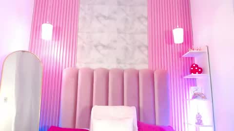 Snapshot of arianarougee chatting on 05/19/26, 11:05 ArianaRougee online show from 05/19/26, 11:05