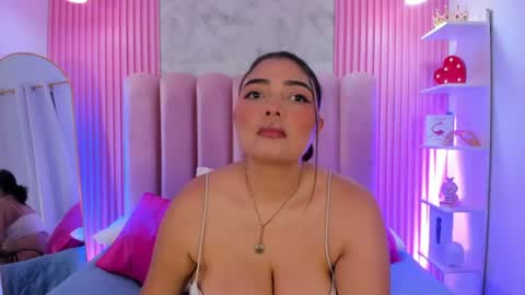 Snapshot of arianarougee chatting on 06/23/26, 03:04 ArianaRougee online show from 06/23/26, 03:04