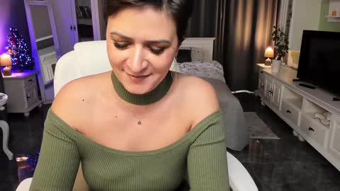 Ana online show from 12/20/24, 10:05