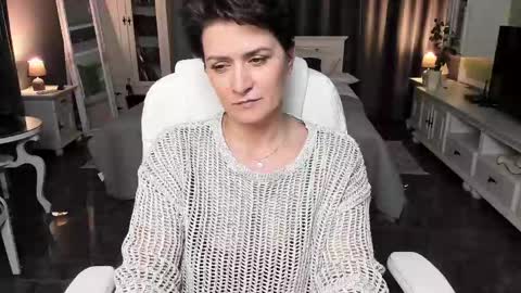 Ana online show from 03/10/25, 04:25