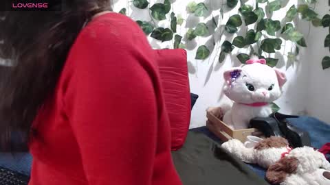 arianasanz1 online show from 12/17/25, 12:33